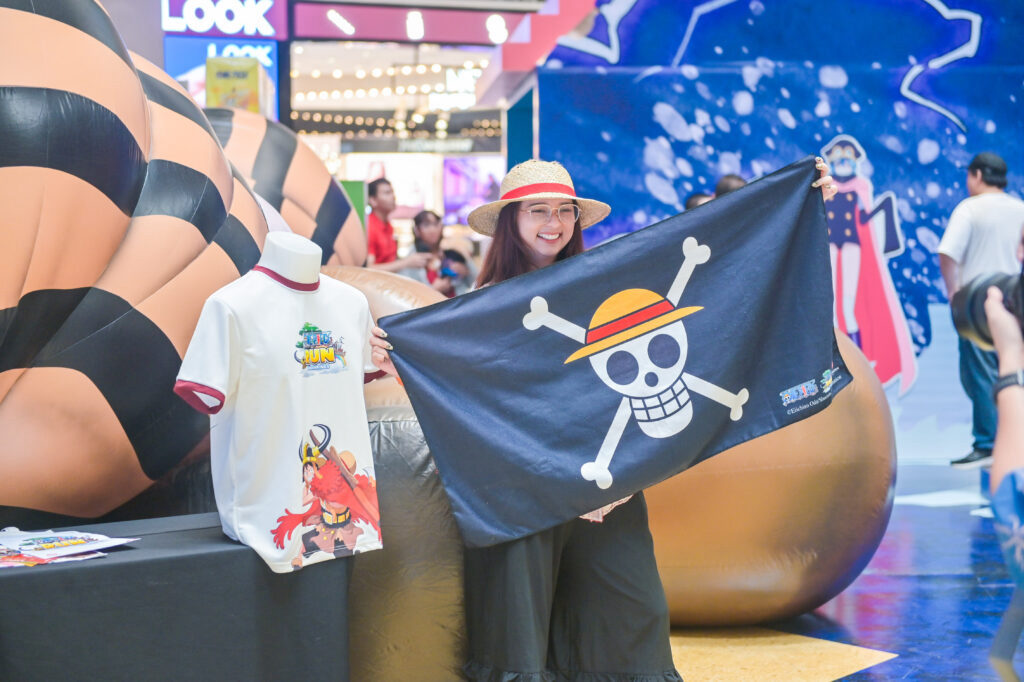 One Piece's Giants of Elbaph Take Over The Block at SM North EDSA, Philippines